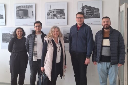 Gruppenfoto von Prof. Merta, Assistant Prof. Miarka, Daniella Mehanni, Bayram Tutkun, Farshad Ameri