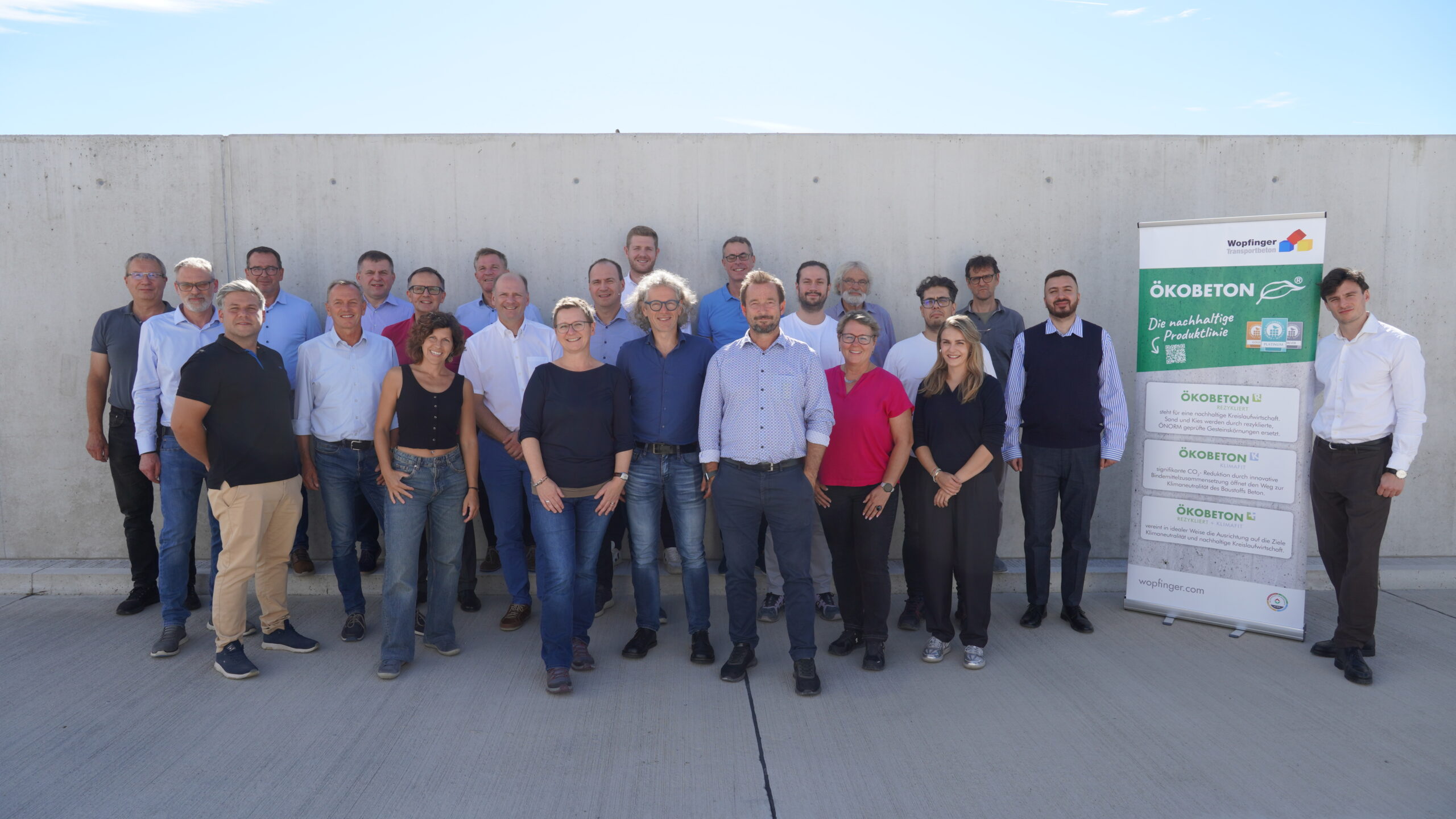 Group photo of the UP!crete consortium